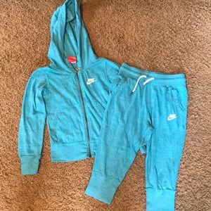 Lightweight Nike outfit